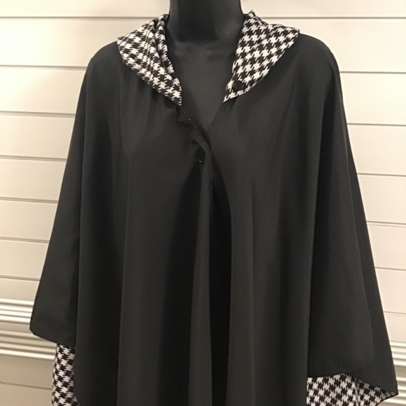 Cappelli Fully Reversible Rain Cape with Travel Pouch - New with Tags - Picture 3 of 4